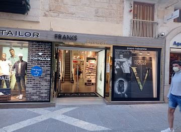 malta/valletta/shop/franks