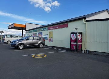 new-zealand/tongariro-national-park/shop/four-square-national-park