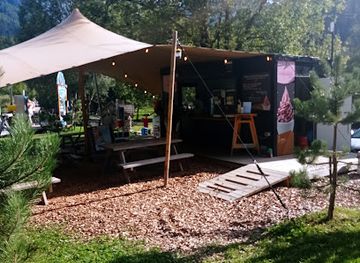 slovenia/kranjska-gora/shop/hisasladoleda-jasna