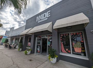 florida/honeymoon-island-state-park/shop/made-artisan-hall