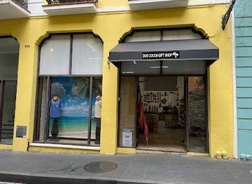 puerto-rico/port-of-san-juan/shop/dos-cocos-gift-shop