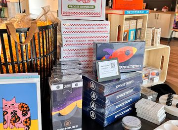 south-dakota/sioux-falls/shop/rose-and-eugene-presents