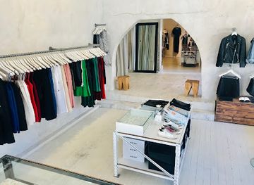 australia/sydney/bondi-beach/shop/museum