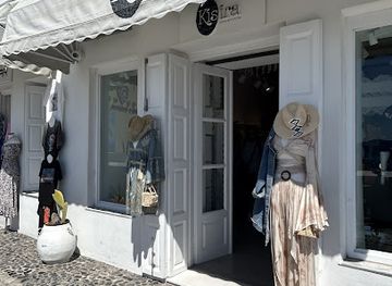 greece/santorini/shop/kisira-concept-store