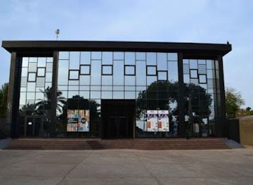 the-gambia/bakau/shop/emporium-3