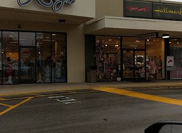 tennessee/nashville-basin/shop/katy-s-hallmark-shop