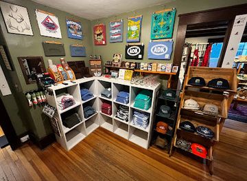 new-york/old-forge/shop/adk-accents