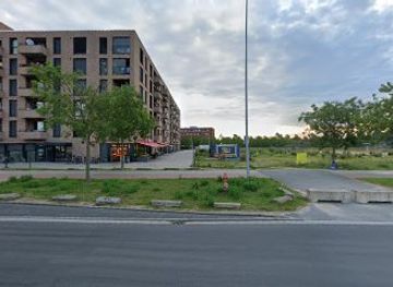 germany/bremen/uberseestadt/shop/halal-dealz