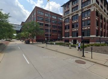 ohio/akron/downtown-akron/shop/stardust-collections