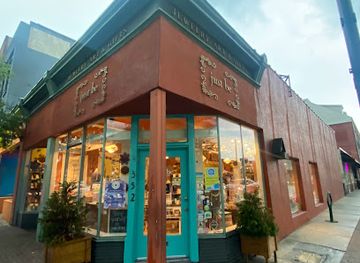 north-carolina/greensboro/shop/just-be