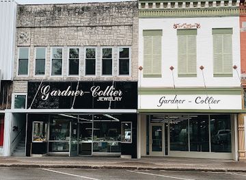 missouri/kirksville/shop/gardner-collier-jewelry