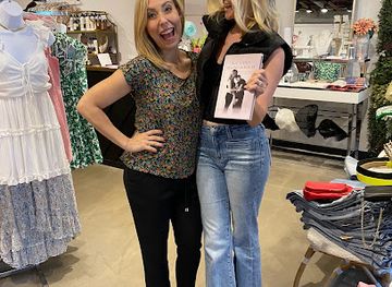 pennsylvania/main-line/shop/main-line-fashionista