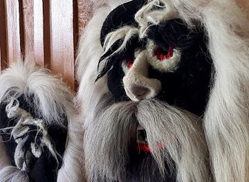 romania/rodnei-mountains/shop/vasile-susca-atelier-de-masti-traditionale