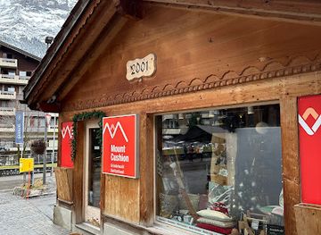 switzerland/jungfrau-region/shop/mount-cushion