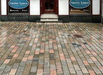 denmark/viborg/shop/soster-laura