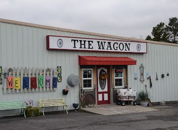 kentucky/land-between-the-lakes-national-recreation-area/shop/the-wagon