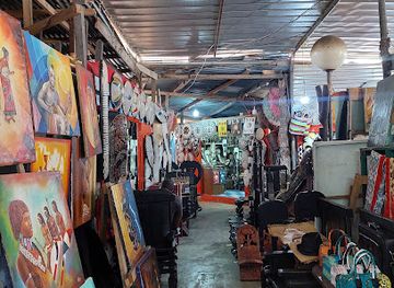 gabon/coastal-plains/shop/village-artisanal-face-gabon-meca