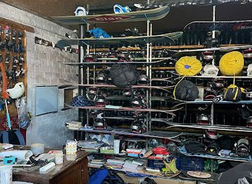 kyrgyzstan/karakol/shop/extreme-shop-gold