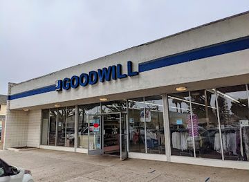 california/oxnard/shop/goodwill-retail-store-donation-center