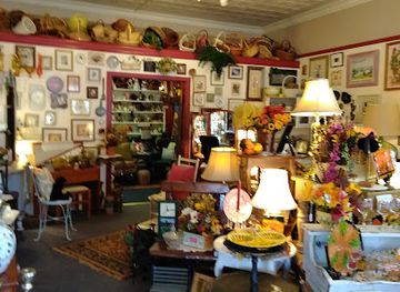 connecticut/meriden/shop/cindy-s-unique-shop