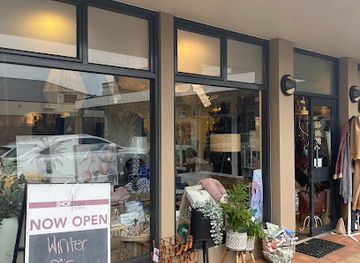 australia/tasmanian-wilderness/shop/shopfront-trevallyn