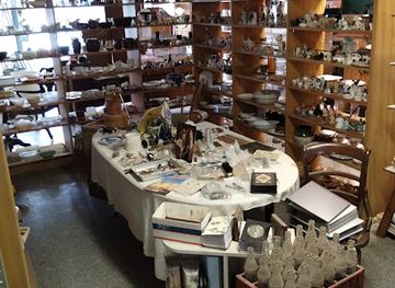 iowa/maquoketa-caves-state-park/shop/double-tree-antiques