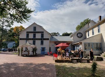 connecticut/connecticut-river-valley/shop/heirloom-market-at-comstock-ferre