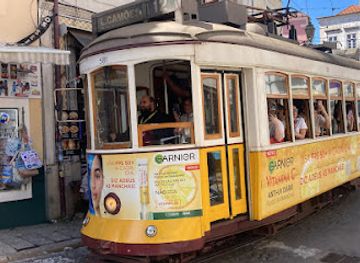 portugal/lisbon/alfama/shop/souvenir-shop