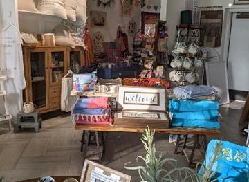 alabama/foley/shop/somethin-sassy