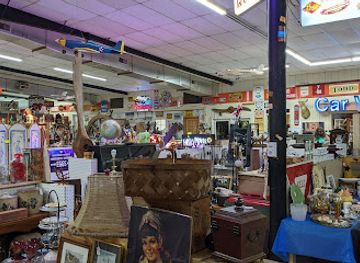 maryland/pocomoke-river-state-park/shop/flea-market-13-antiques-used-furniture