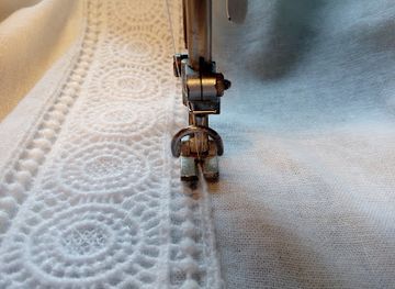 hungary/central-transdanubia/shop/szilvia-varromuhely