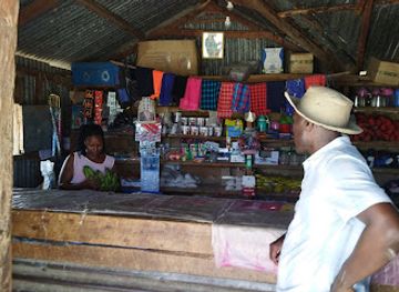 kenya/lake-magadi/shop/oldorko-shopping-center