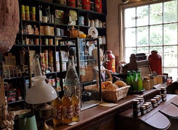 united-kingdom/radnorshire/shop/the-thomas-shop