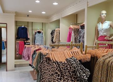 sri-lanka/adam-s-peak/shop/upul-s-international