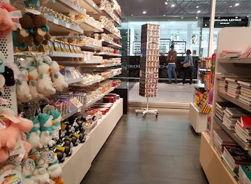 spain/barcelona/sants-montjuic/shop/divers