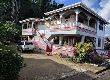 dominica/calibishie-beach/shop/mainroad-suite