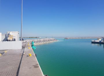 qatar/al-thakira-mangroves/shop/al-thakhira-marina