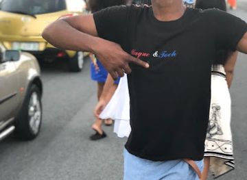 south-africa/east-london/shop/maqueandtoch-clothing