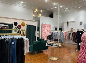 massachusetts/plymouth-county/shop/sprezzatura-boutique