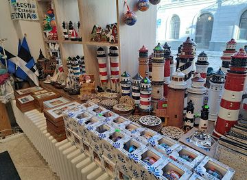 estonia/tallinn/old-town/shop/tallinn-souvenirs