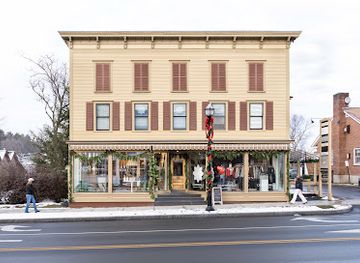 vermont/mount-mansfield/shop/farm-home-marketplace