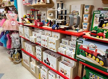 california/santa-monica/shop/the-acorn-store