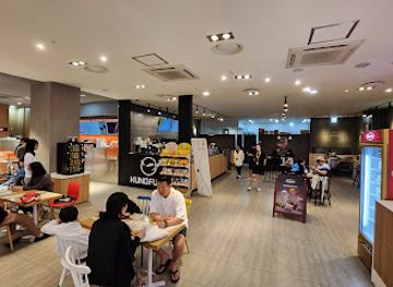 south-korea/jeju-island/shop/shinhwa-shopping-street