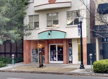 california/sacramento/midtown-sacramento/shop/cuffs