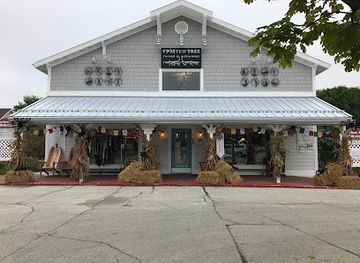 wisconsin/door-county/shop/twisted-tree-door-county