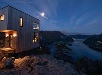 norway/lysefjord/shop/the-bolder-skylodge