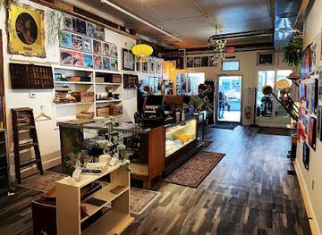 maine/biddeford/shop/biddeford-vintage-market