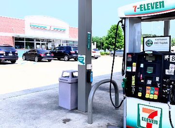 virginia/newport-news/shop/newport-square-shoppes