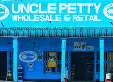 zambia/south-luangwa-national-park/shop/uncle-petty-grocery-shop