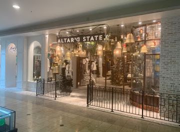 oklahoma/tulsa/shop/altar-d-state-woodland-hills-mall